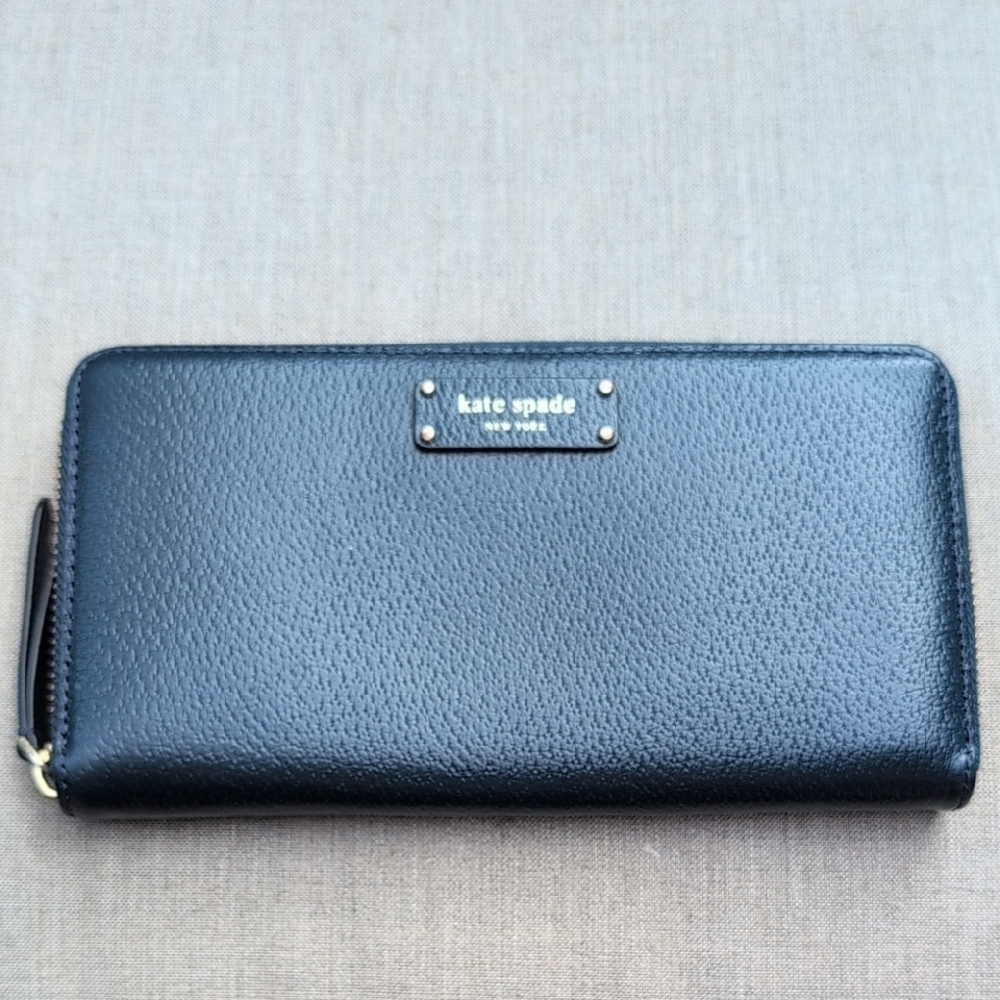 Kate Spade Accordion Zip Leather Wallet In Navy Blue EUC